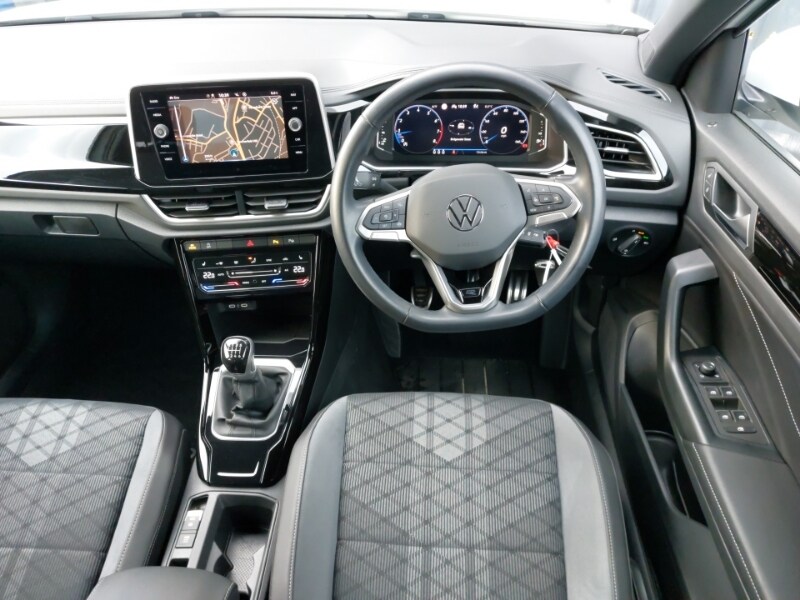 Used Volkswagen T-Roc 2023 for sale - 77299428: Photo 7