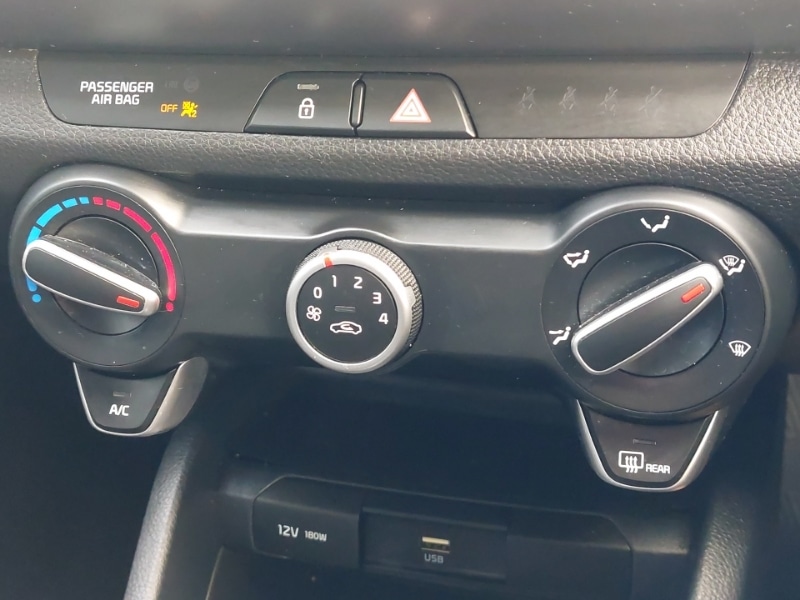 Used Kia Stonic 2022 for sale - 77837792: Photo 15