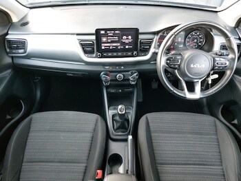 Used Kia Stonic 2022 for sale - 77837792: Photo