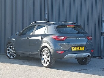Used Kia Stonic 2022 for sale - 77837792: Photo