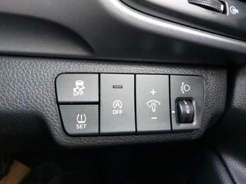 Used Kia Stonic 2022 for sale - 77837792: Photo 9