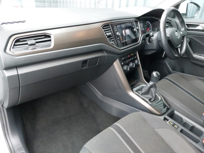 Used Volkswagen T-Roc 2018 for sale - 76924978: Photo 5