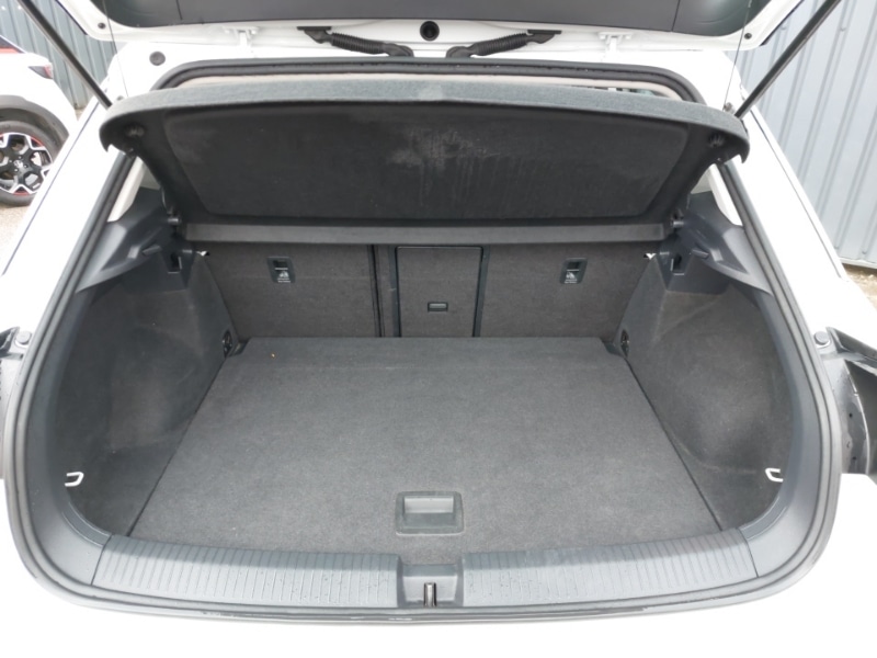 Used Volkswagen T-Roc 2018 for sale - 76924978: Photo 8