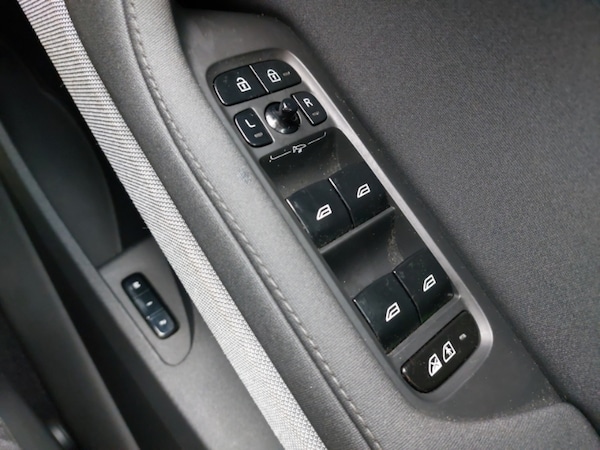 Used Polestar Polestar 2 2023 for sale - 76282316: Photo 12