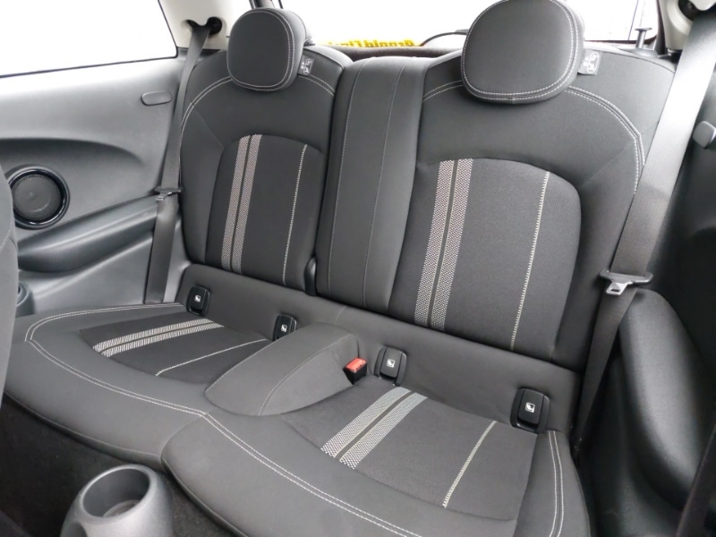 Used MINI Hatch 2021 for sale - 77889487: Photo 6