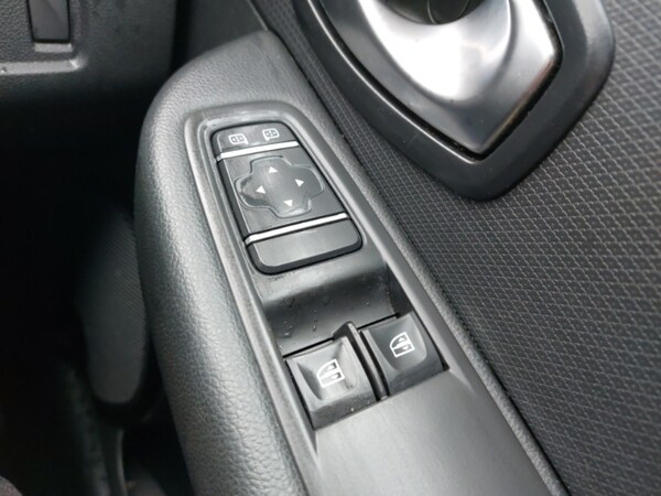 Used Renault Clio 2016 for sale - 76226117: Photo 12