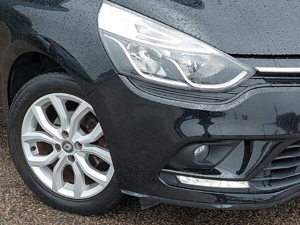 Used Renault Clio 2016 for sale - 76226117: Photo 9