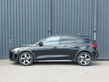 Used Ford Focus 2022 for sale - 75893909: Photo