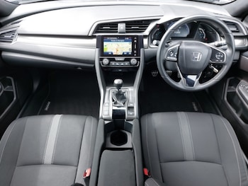 Used Honda Civic 2019 for sale - 78634489: Photo