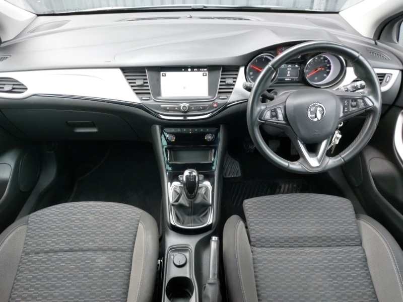 Used Vauxhall Astra 2020 for sale - 76860638: Photo 2