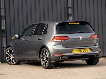 Used Volkswagen Golf 2018 for sale - 76321454: Photo 3