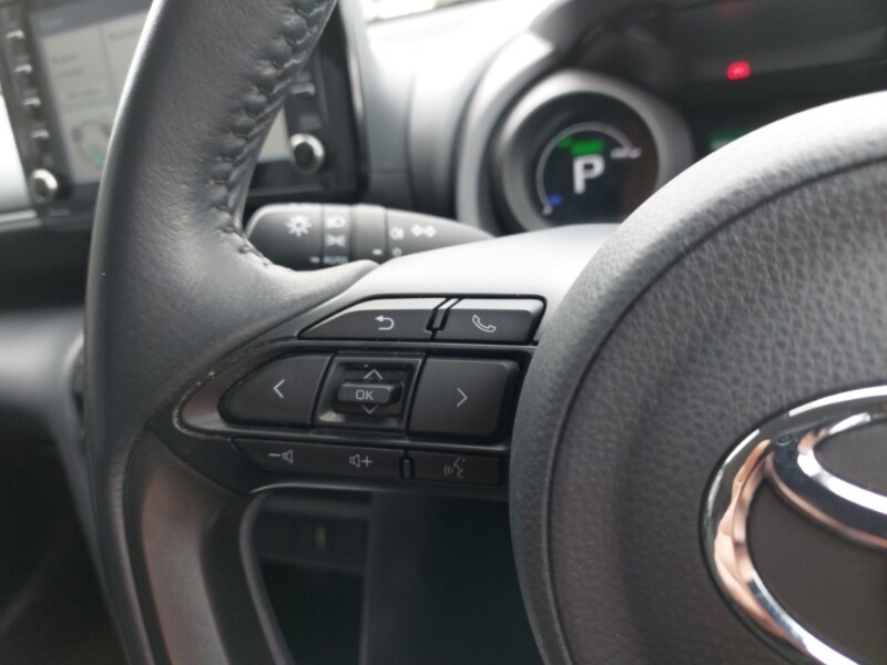 Used Toyota Yaris Cross 2023 for sale - 77816077: Photo 14