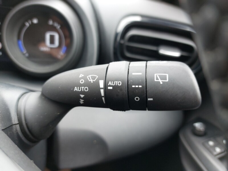 Used Toyota Yaris Cross 2023 for sale - 77816077: Photo 15