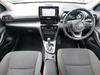Used Toyota Yaris Cross 2023 for sale - 77816077: Photo