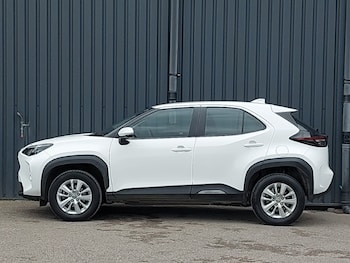 Used Toyota Yaris Cross 2023 for sale - 77816077: Photo