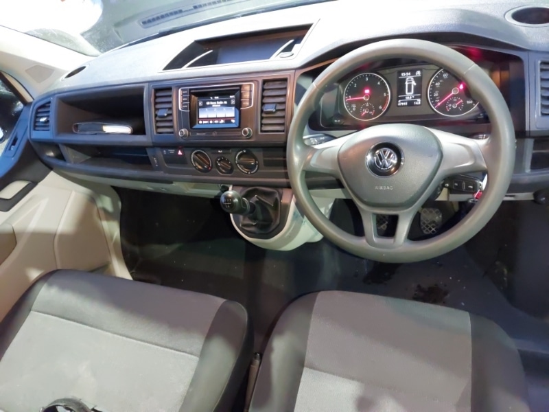 Used Volkswagen Transporter 2019 for sale - 77518080: Photo 2