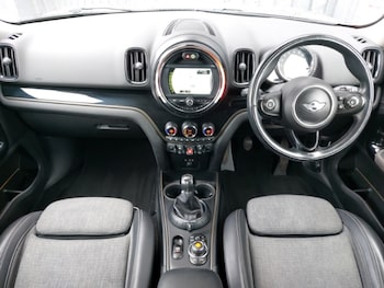 Used MINI Cooper 2018 for sale - 75755384: Photo