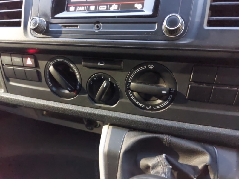 Used Volkswagen Transporter 2019 for sale - 76897618: Photo 15