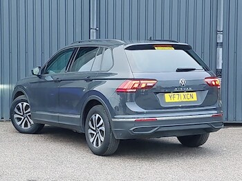 Used Volkswagen Tiguan 2022 for sale - 77252000: Photo