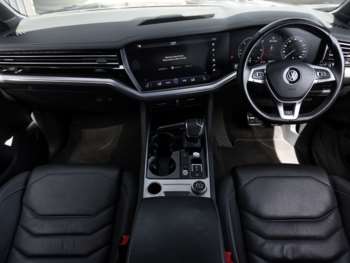 Used Volkswagen Touareg 2019 for sale - 74526892: Photo