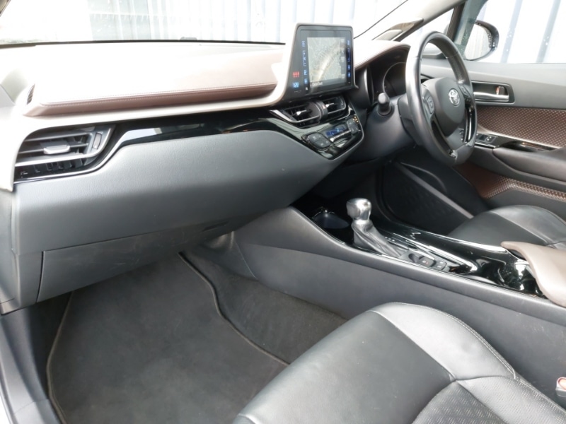 Used Toyota C-HR 2019 for sale - 77325379: Photo 5