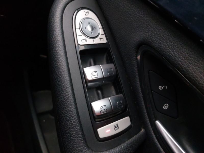 Used Mercedes-Benz C Class 2019 for sale - 77448934: Photo 12