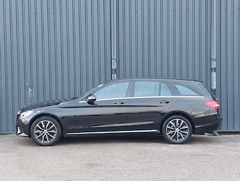 Used Mercedes-Benz C Class 2019 for sale - 77448934: Photo