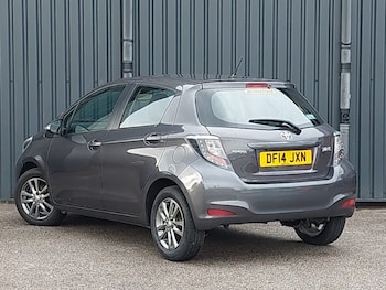 Used Toyota Yaris 2014 for sale - 76478741: Photo