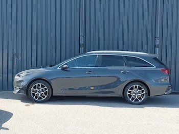 Used Kia Ceed 2023 for sale - 79505727: Photo