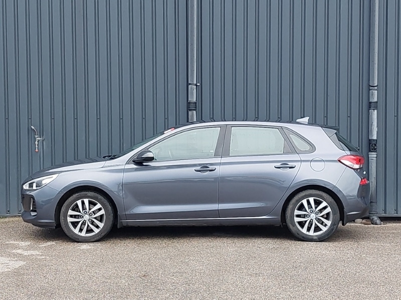 Used Hyundai i30 2017 for sale - 77352818: Photo 4