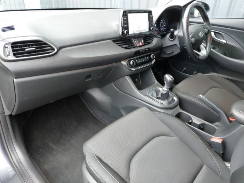 Used Hyundai i30 2017 for sale - 77352818: Photo 5