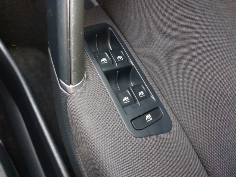 Used Volkswagen Golf 2019 for sale - 78169529: Photo 12