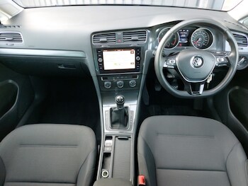 Used Volkswagen Golf 2019 for sale - 78169529: Photo