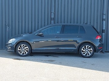 Used Volkswagen Golf 2019 for sale - 78169529: Photo