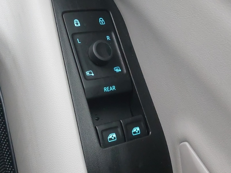 Used Ford Explorer 2025 for sale - 76889391: Photo 12