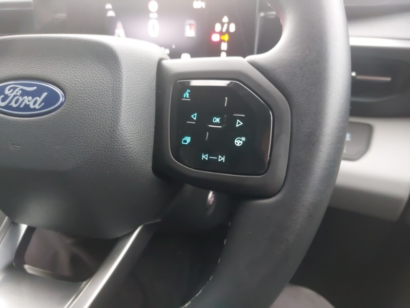 Used Ford Explorer 2025 for sale - 76889391: Photo 13