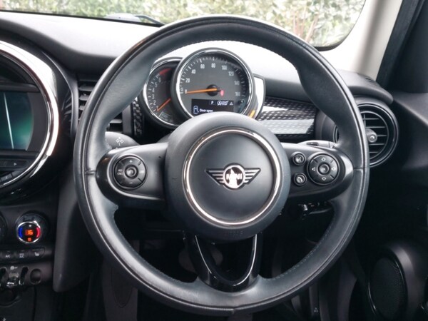 Used MINI Cooper 2019 for sale - 76271861: Photo 10