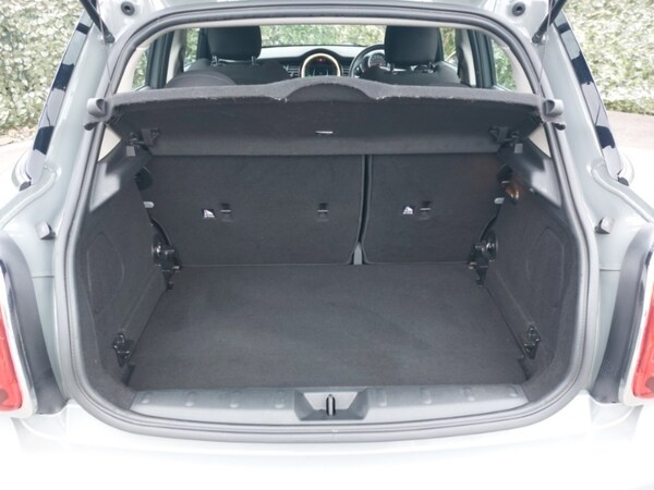 Used MINI Cooper 2019 for sale - 76271861: Photo 8