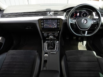Used Volkswagen Passat 2019 for sale - 78889764: Photo
