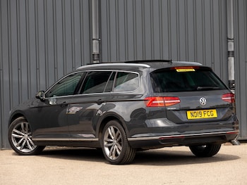 Used Volkswagen Passat 2019 for sale - 78889764: Photo