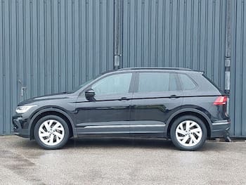 Used Volkswagen Tiguan 2020 for sale - 79654226: Photo