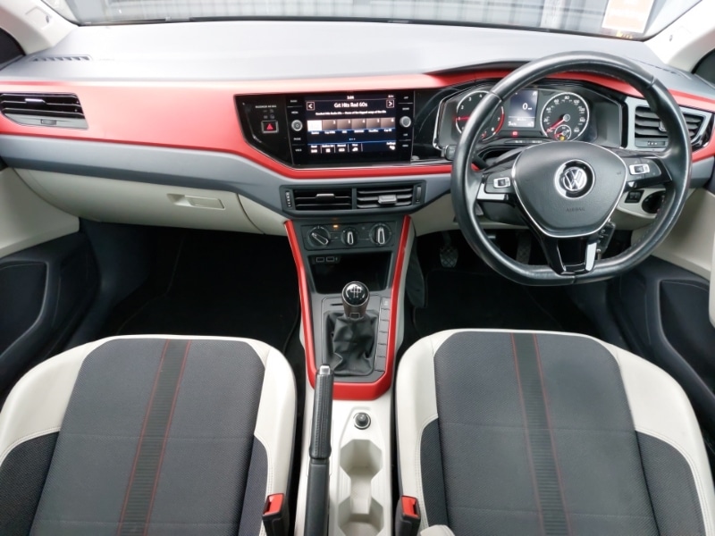 Used Volkswagen Polo 2018 for sale - 77338633: Photo 2