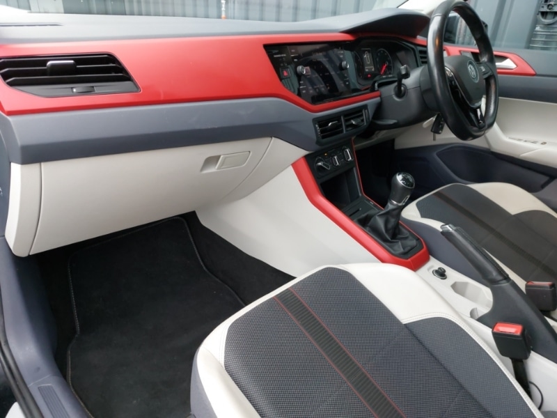 Used Volkswagen Polo 2018 for sale - 77338633: Photo 5