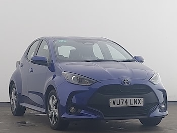 Used Toyota Yaris 2024 for sale - 77126556: Photo