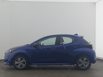 Used Toyota Yaris 2024 for sale - 77126556: Photo