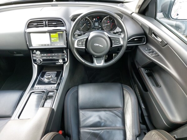 Used Jaguar XE 2018 for sale - 76325678: Photo 7