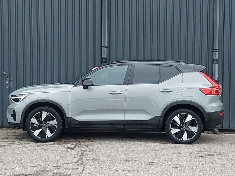 Used Volvo XC40 2023 for sale - 77716600: Photo 4