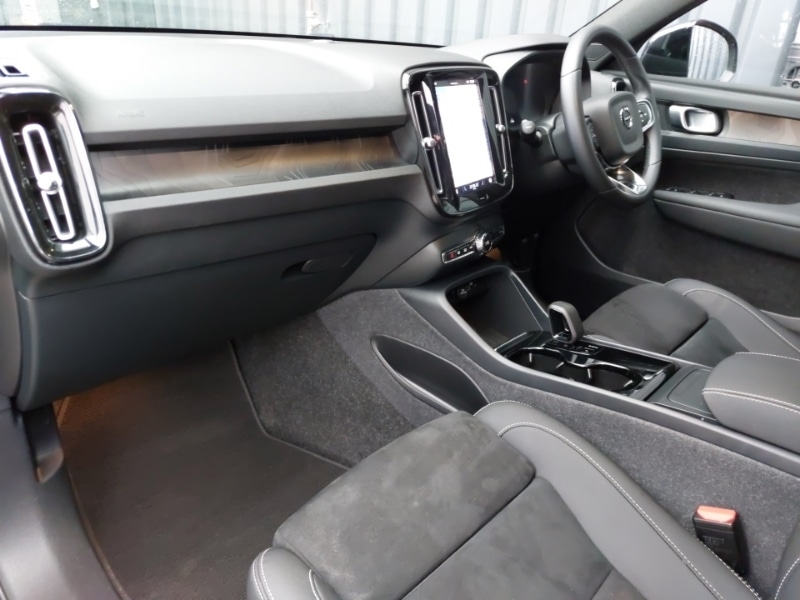 Used Volvo XC40 2023 for sale - 77716600: Photo 5