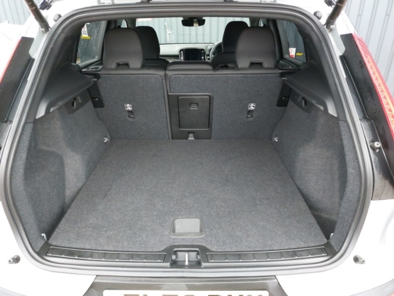 Used Volvo XC40 2023 for sale - 77716600: Photo 8