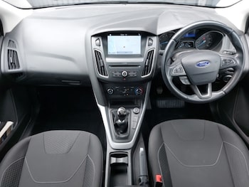 Used Ford Focus 2017 for sale - 78647438: Photo